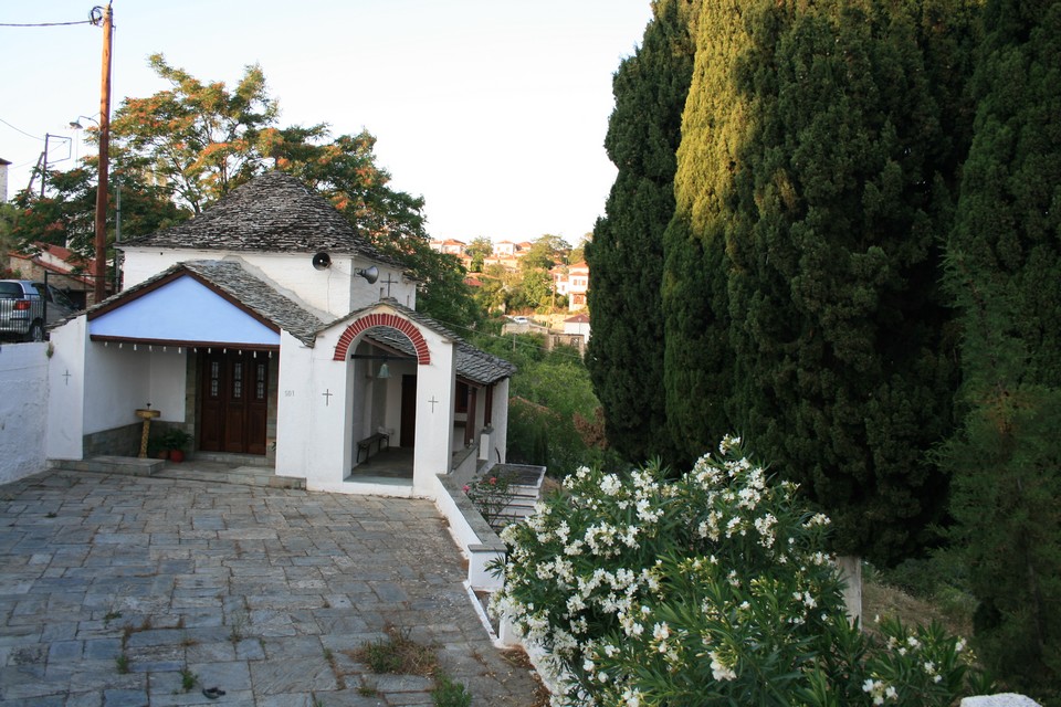 Εκκλησίες και Μοναστήρια, Λαύκος Νοτίου Πηλίου